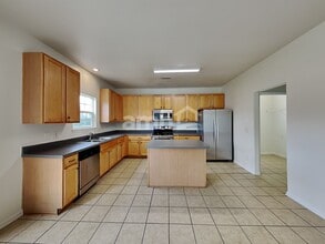 13624 Whitebark Ct in Charlotte, NC - Foto de edificio - Building Photo