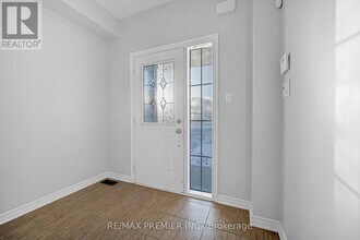 68 Zachary Pl in Vaughan, ON - Building Photo - Building Photo