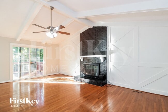 4923 Shady Pine Dr in Greensboro, NC - Building Photo - Building Photo