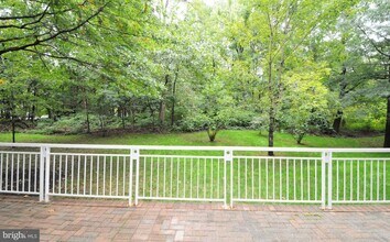 2010 N Westmoreland St in Arlington, VA - Building Photo - Building Photo