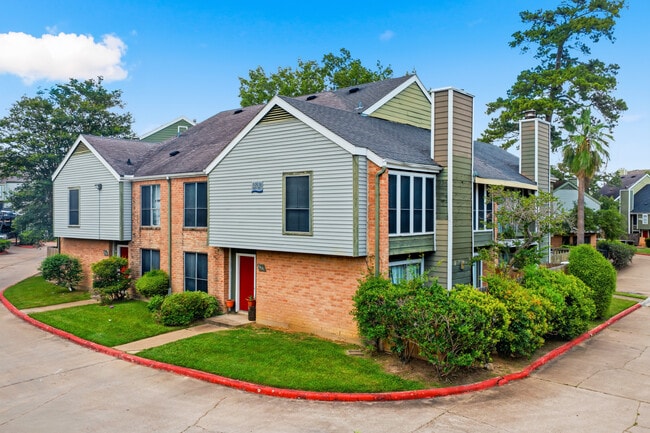 Woodlake on the Bayou Apartments