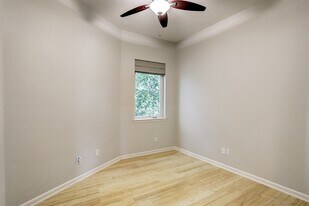 2613 Waugh Dr in Houston, TX - Building Photo