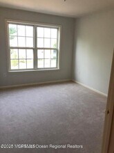 163 Shinnecock Dr in Englishtown, NJ - Building Photo - Building Photo