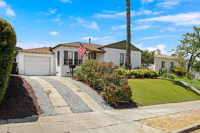 6209 Malcolm Dr in San Diego, CA - Building Photo - Building Photo