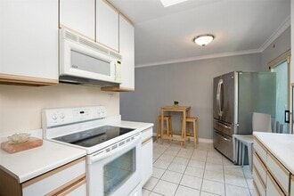 8650 Belford Ave, Unit 221-A in Los Angeles, CA - Building Photo - Building Photo