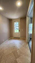 2013 Fannin Station in Houston, TX - Building Photo - Building Photo