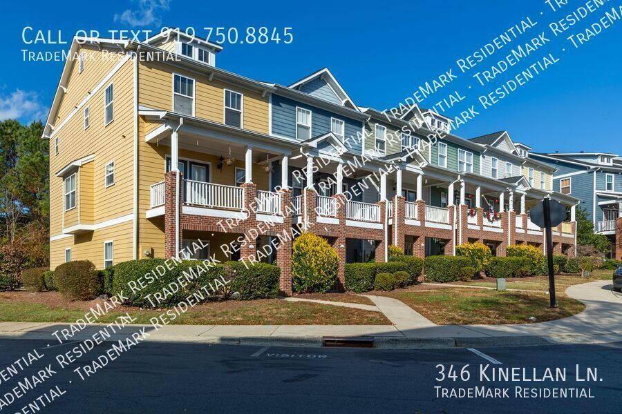 346 Kinellan Ln in Cary, NC - Building Photo