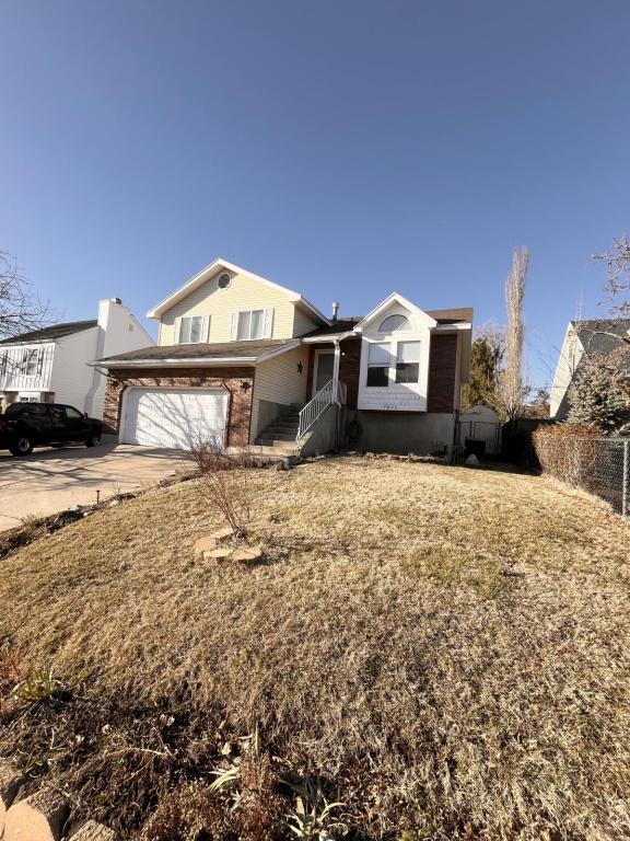 1827 E 2050 N in Layton, UT - Building Photo - Building Photo