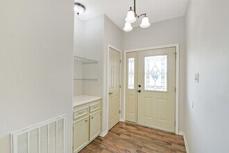 165 Magnolia Bend in Onalaska, TX - Building Photo - Building Photo
