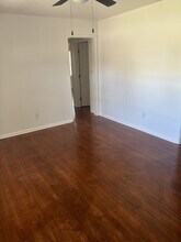 312 W Coe Dr in Midwest City, OK - Building Photo - Building Photo