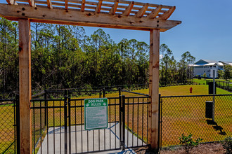 Pier Park Crossings in Panama City Beach, FL - Foto de edificio - Building Photo