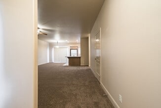 484 N 2480 W in Hurricane, UT - Building Photo - Building Photo