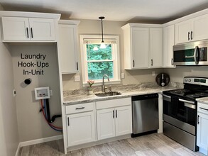 40 Pleasant St, Unit 40D in Vernon, CT - Foto de edificio - Building Photo