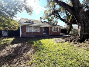 100 Huron Ave in Tampa, FL - Foto de edificio - Building Photo