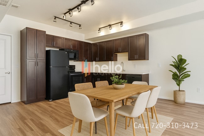 9494 E 109th Dr in Commerce City, CO - Foto de edificio - Building Photo