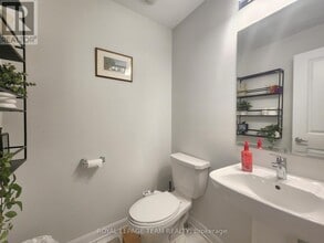 590 Paine Ave in Ottawa, ON - Building Photo - Building Photo