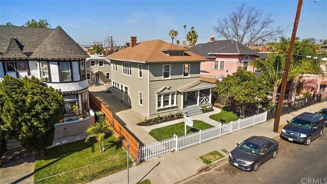 1705 S Burlington Ave in Los Angeles, CA - Building Photo - Building Photo