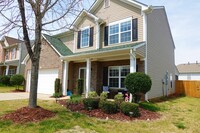 409 Chartwell Dr in Greer, SC - Foto de edificio - Building Photo