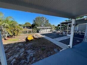 6803 Georgia Ave in Bradenton, FL - Foto de edificio - Building Photo