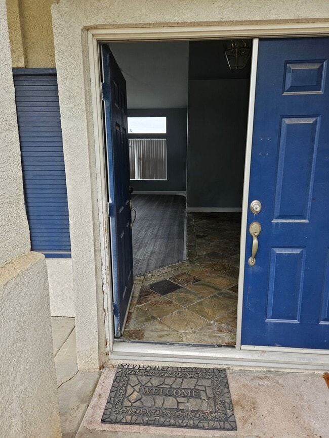 1269 Taft Ln in Corona, CA - Building Photo - Building Photo