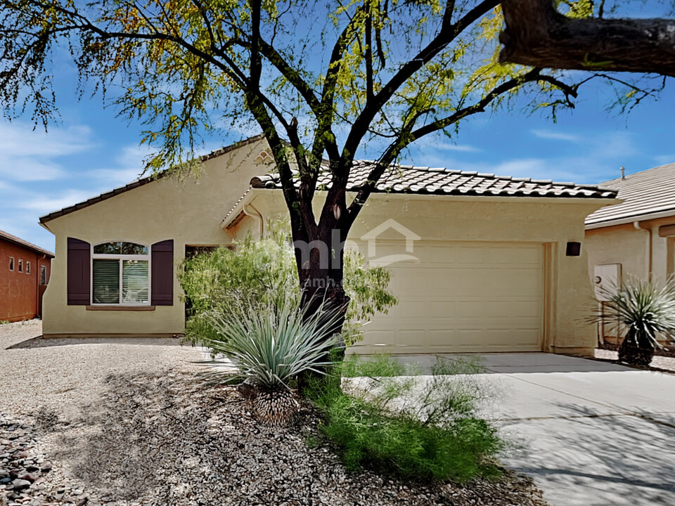 10330 E Valley Quail Dr in Tucson, AZ - Building Photo