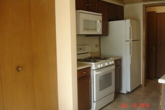 80 S Pleasant Rd, Unit second in Lake Zurich, IL - Foto de edificio - Building Photo