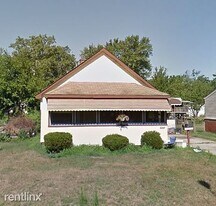 5304 Woodward St in Wayne, MI - Building Photo