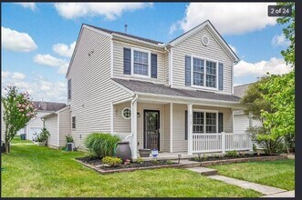 7107 Reynolds Crossing Dr in Reynoldsburg, OH - Building Photo - Building Photo