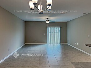 9421 Lemon Drop Lp in Sun City Center, FL - Building Photo - Building Photo