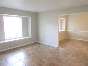 3022 Kenross St in Houston, TX - Foto de edificio - Building Photo