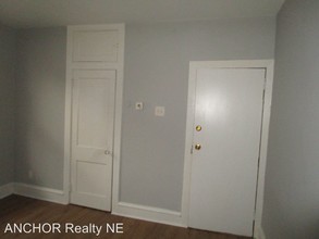 5241 Oxford Ave in Philadelphia, PA - Building Photo - Building Photo