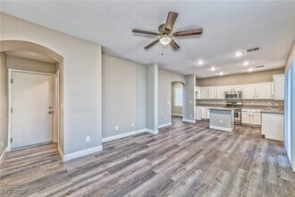 7480 Decoro St in Las Vegas, NV - Building Photo - Building Photo