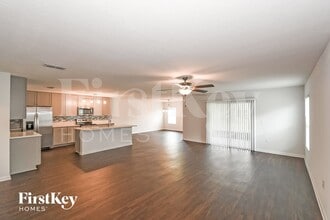 2016 Edmund Randolph Ct, Unit 5003D in Jacksonville, FL - Foto de edificio - Building Photo