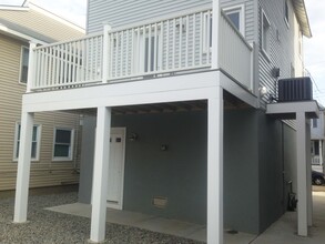 21 Beach St in Sea Bright, NJ - Foto de edificio - Building Photo