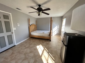 600 Bohannon Blvd in Orlando, FL - Building Photo - Building Photo