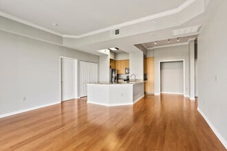 3225 Turtle Creek Blvd, Unit 626 in Dallas, TX - Building Photo - Building Photo