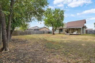 505 E Logan St in Round Rock, TX - Building Photo - Building Photo