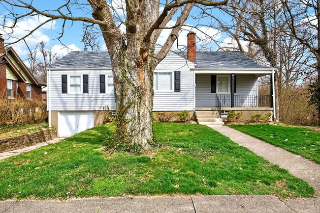 1930 Stevens Ave in Cincinnati, OH - Foto de edificio - Building Photo
