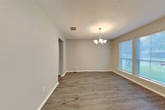 2039 Greencrest Dr in Missouri City, TX - Building Photo - Building Photo