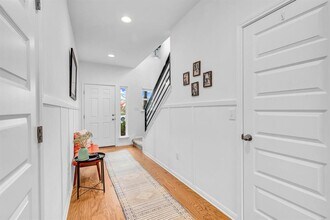 10825 Blacket Dr in Austin, TX - Building Photo - Building Photo