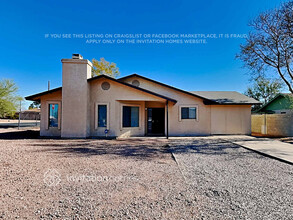 1441 S Padre Rd in Apache Junction, AZ - Foto de edificio - Building Photo