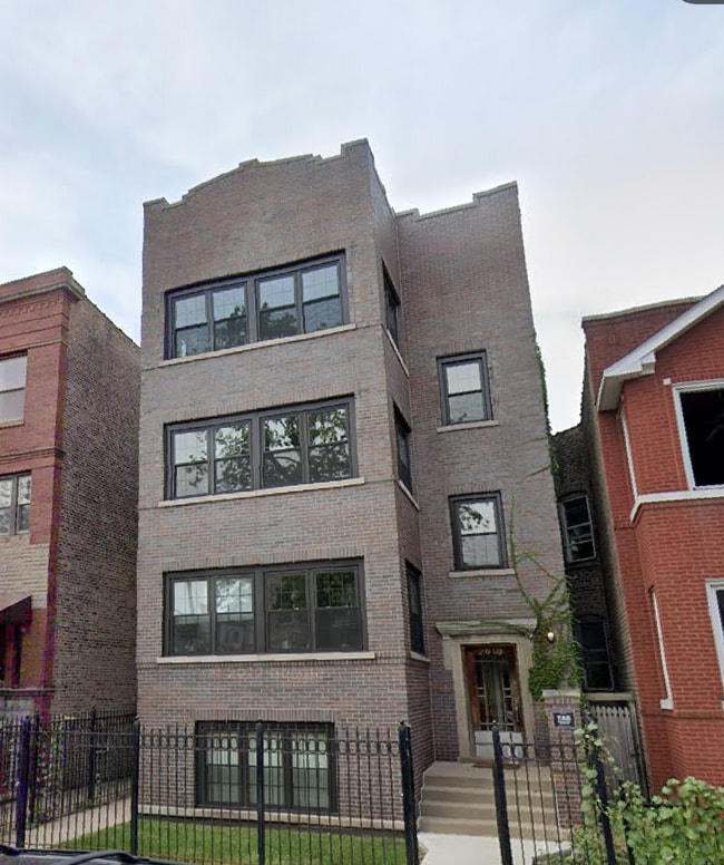 property at 2618 N Mozart St