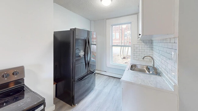 122 Holland St, Unit 122