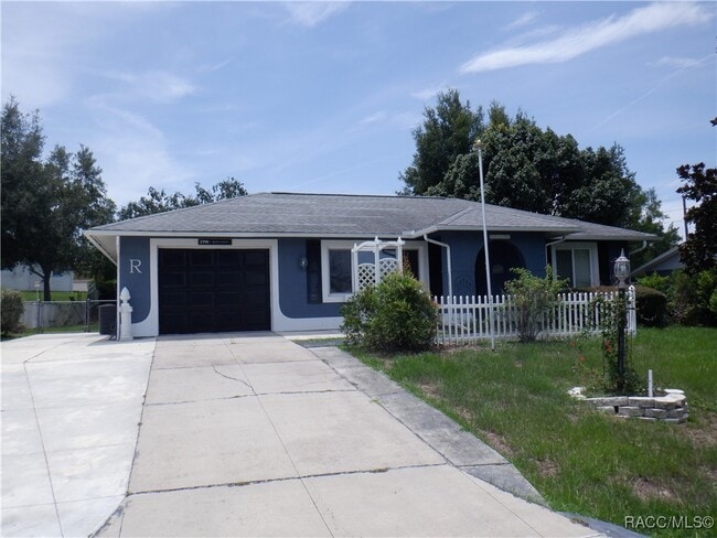 3790 N Honeylocust Dr in Beverly Hills, FL - Building Photo - Building Photo