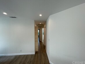 14042 Bessemer St in Los Angeles, CA - Building Photo - Building Photo