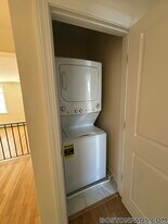 37 Auburn St, Unit 1 in Brookline, MA - Building Photo