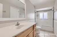 1008 E 400 S in Kaysville, UT - Building Photo - Building Photo