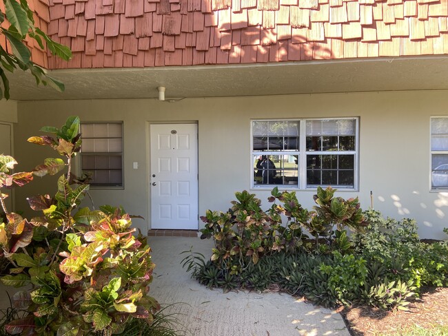 801 Cypress Blvd in Pompano Beach, FL - Building Photo - Building Photo