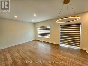 6438 Sunshine Cmn in Niagara Falls, ON - Building Photo - Building Photo