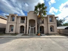 514 Norwich Loop in Laredo, TX - Building Photo